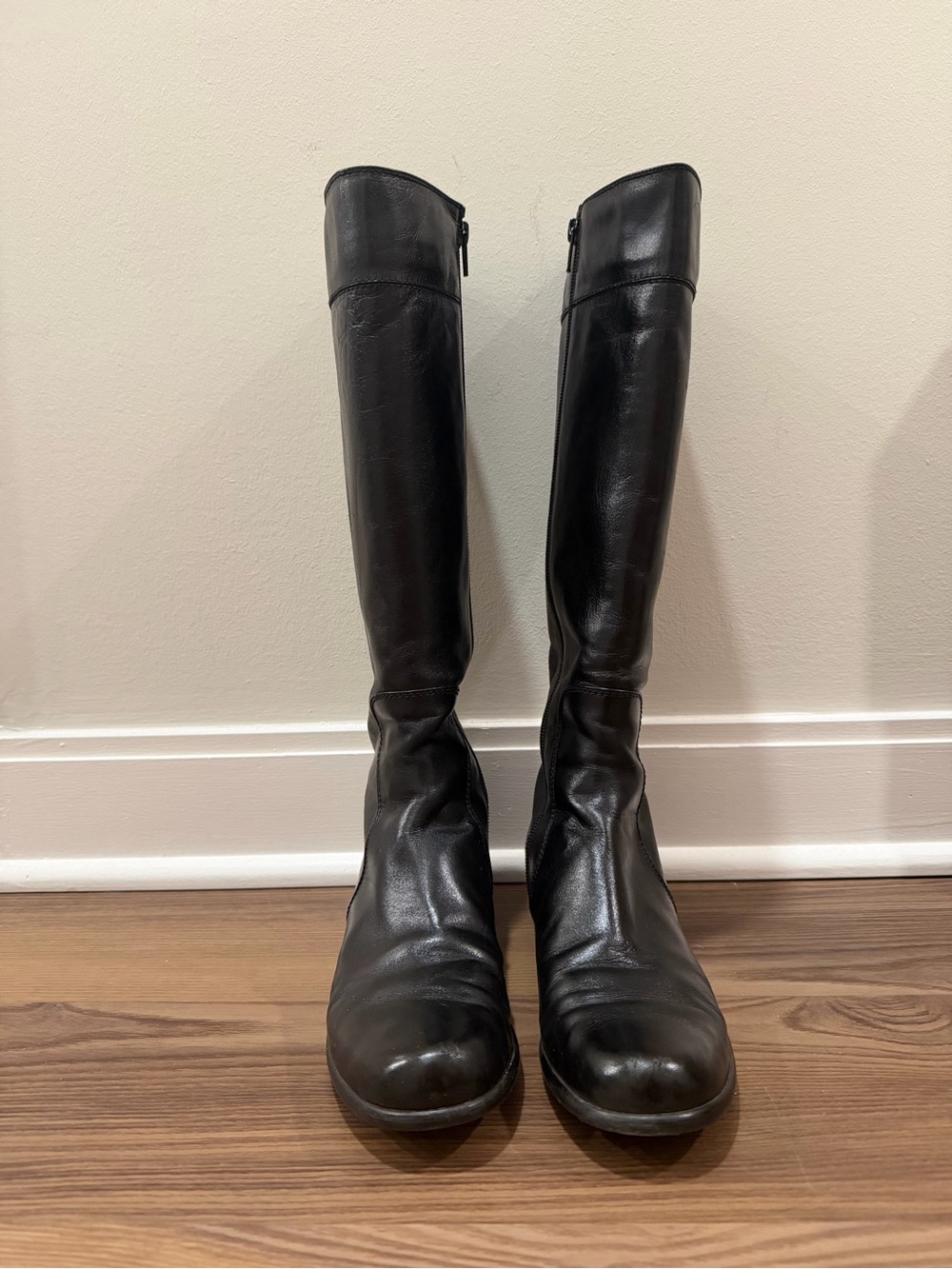 Stuart Weitzman Classic Black Tall Leather Riding Boots (8)